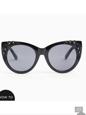 🆕 BLACK FLORAL RHINESTONE CAT EYE SUNGLASSES